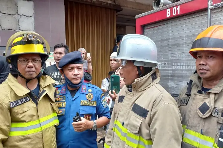 Diskar PB Ungkap Penyebab Kebakaran Basement Pasar Baru 