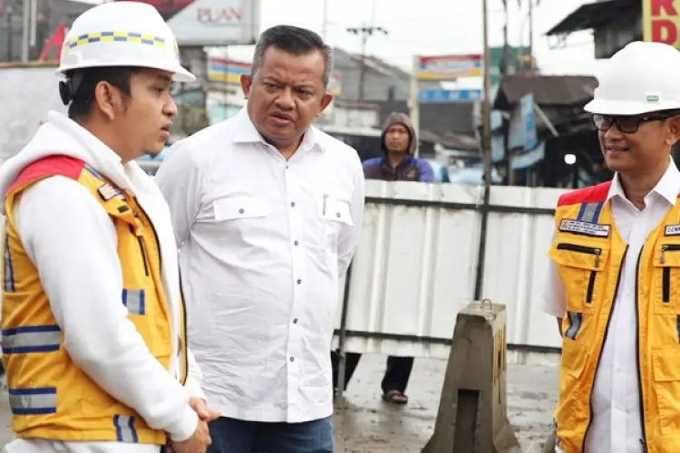 Mulyadi: Kementerian PUPR Kaji Opsi Jalan Tol Puncak via Summarecon-Cianjur