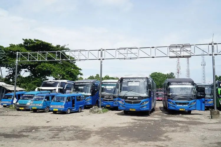 Terminal Bubulak Memprihatinkan, Perbaikan Jalan Gunakan Aspal 'Bekas'