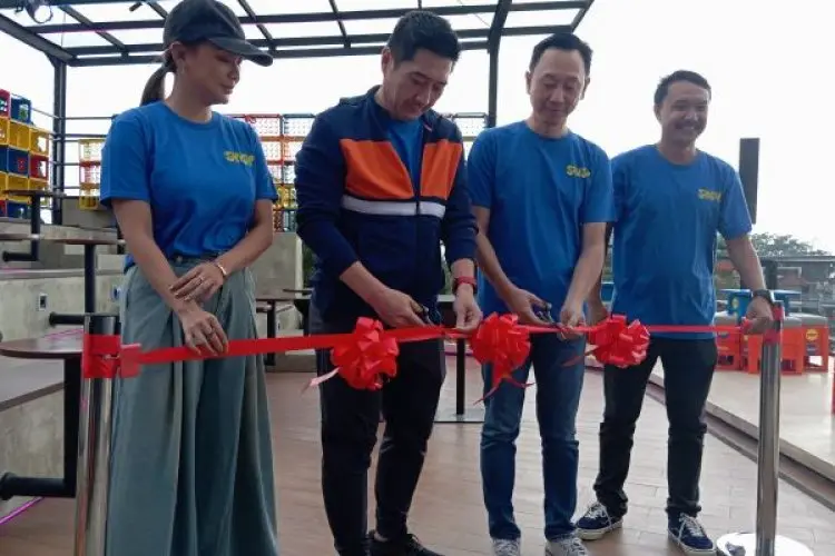 Adhya Group Resmi Hadirkan Sip N’ Sup: Meriahkan Sensasi Makan Self-Service Noodle yang Unik di Bandung