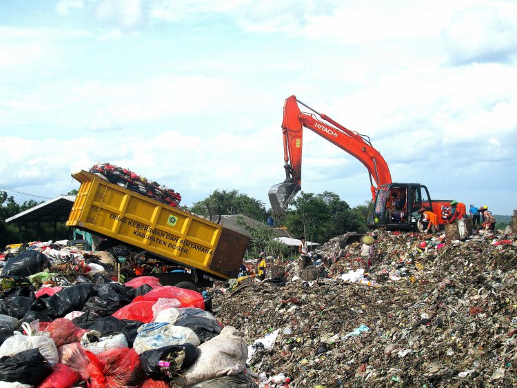 Malam Pergantian Tahun Baru, Jumlah Tonase Sampah di Kabupaten Bogor Meningkat hingga 50 Persen
