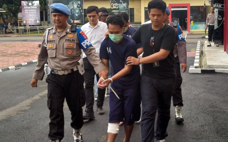 Di Polresta Bandung, Pelaku Tuturkan Pembunuhan Sebelum Penemuan Jasad Pelajar di Pameungpeuk