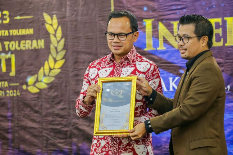 Wali Kota Bogor Sabet Penghargaan Kepemimpinan Toleransi Terbaik