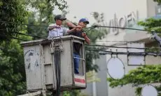 Kota Bandung Genjot Penurunan dan Perapian Kabel Udara