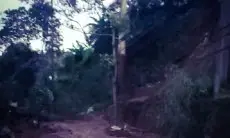Breaking News, Longsor Terjadi di Jalan Kolonel Masturi,  Kendaraan Gunakan Jalan Alternatif Lain