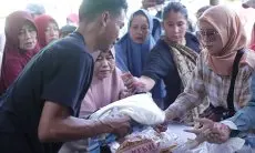 Gerakan Pangan Murah di Karadenan Diserbu Emak-emak, DKP akan Gelar di Belasan Kecamatan Lainnya
