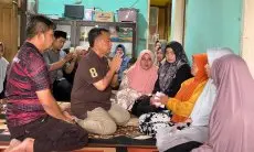 Pj Bupati Sumedang Datangi Rumah Duka Anggota KPPS yang Meninggal