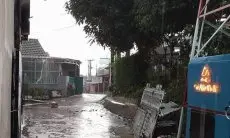 Warga Manglayang Regency Kabupaten Bandung Dikagetkan Angin Kencang, Puting Beliung Susulan?