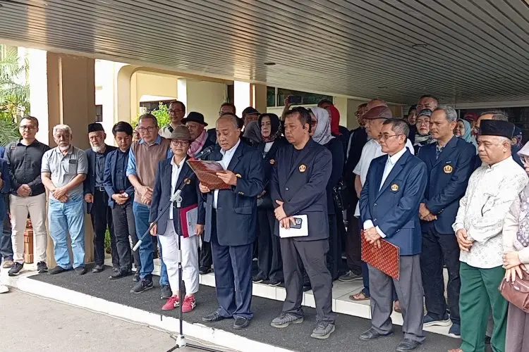 Seruan Padjajaran, Refleksi Kepemimpinan Jokowi Dari Unpad
