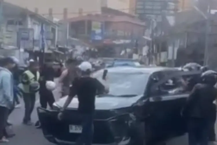 Polisi Beberkan Kronologis Komplotan Pencuri Yang diamuk Massa di Perempatan Empang