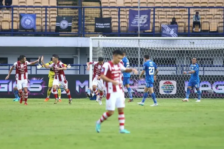 FOTO: Persib Bandung Ditahan Imbang Persis Solo 2-2