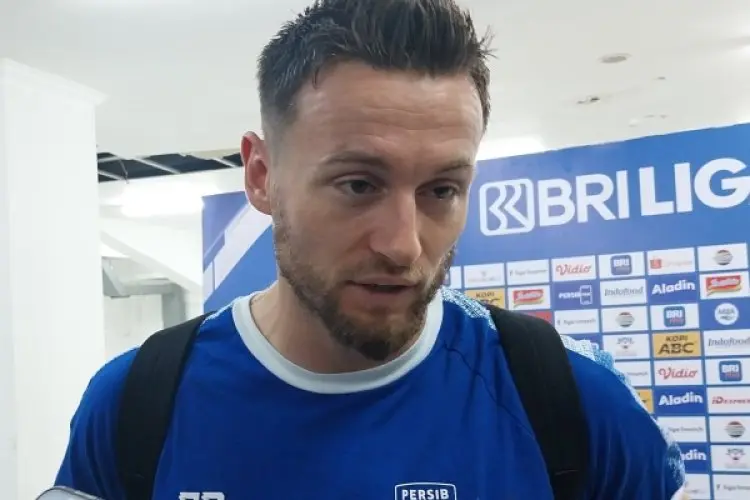 Marc Klok Tegaskan Persib Incar Kemenangan di Laga Pamungkas Liga 1 2024/25
