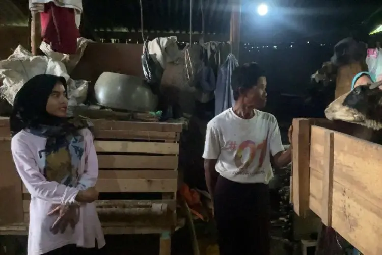 Hidup Bersama dengan Domba, Warga KBB ini Tak Pernah Dapat Bantuan Pemerintah 
