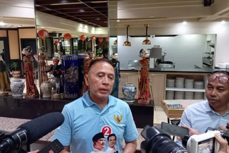 Iriawan Pimpin Pembacaan Deklarasi Purnawirawan TNI Polri Untuk Mendukung Prabowo Gibran