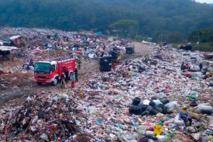Jatah Pembuangan Sampah Habis, KBB Dapat Tambahan Kuota Sebanyak 1.340 Ritase