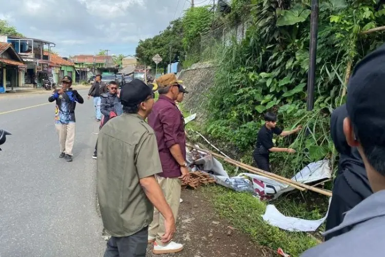 Keterbatasan Personel, Satpol PP KBB Libatkan Forkopimcam untuk Tertibkan APK