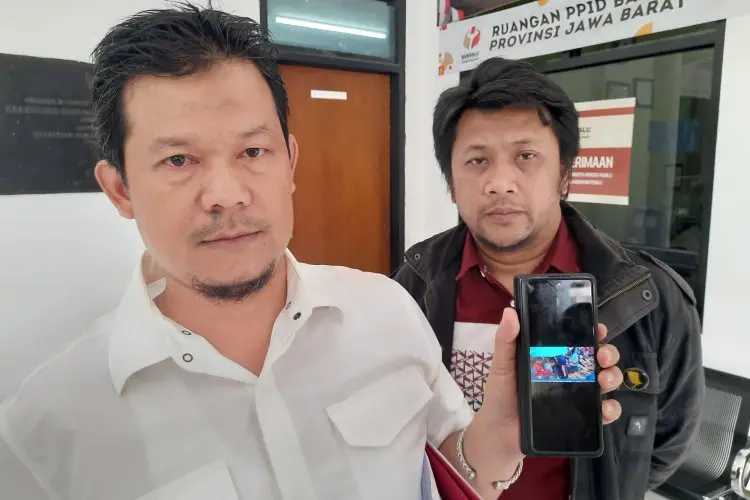 TPD Ganjar-Mahfud Jabar Laporkan Dugaan Money Politic Gibran Rakabuming
