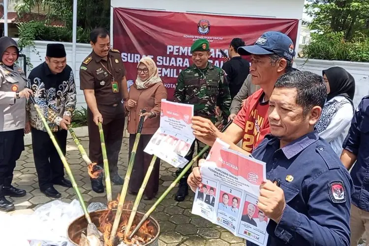KPU Kota Bogor Musnahkan 1.792 Surat Suara Pemilu 2024 yang Rusak