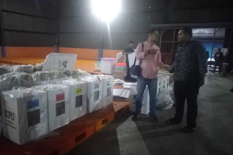 Terungkap, Ternyata ini Penyebab Surat Suara PPWP di TPS 60 Kelurahan Utama Tidak Ada dalam Kotak