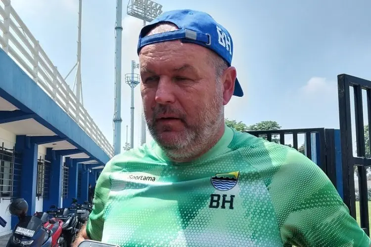 Bojan Hodak Bersikeras Tendang 3 Pemain Ini dari Persib, Legenda Maung Bandung Beri Komentar Mengejutkan