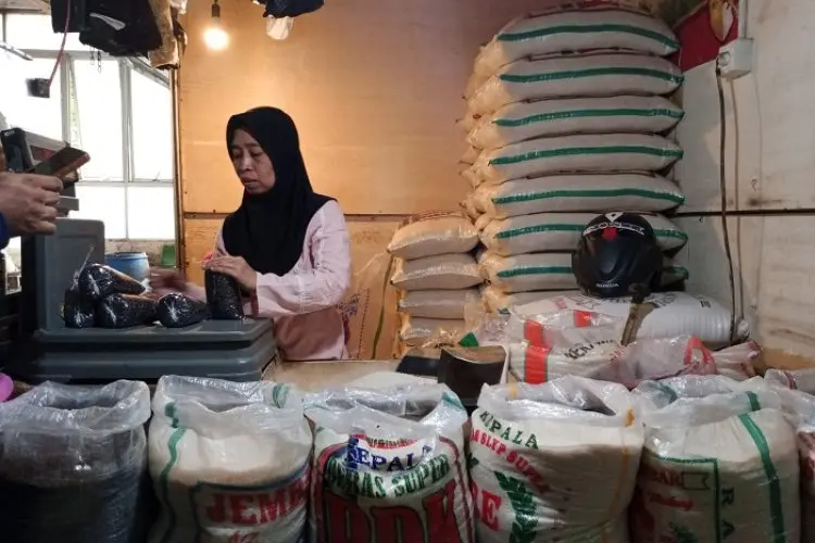 Harga Pangan Selasa 25 Agustus 2025, Beras Premium Turun, Harga Beras Miskin Malah Naik