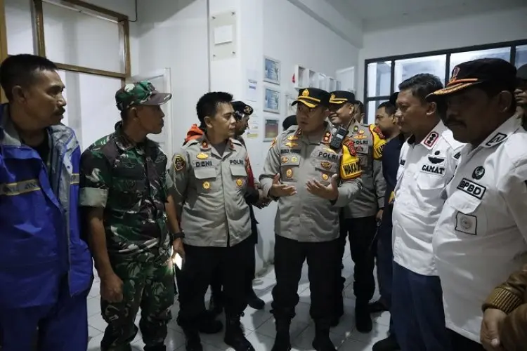 Gudang Logistik Terdampak Puting Beliung, Bagaimana Nasib Rekap Pemilu di Cicalengka?