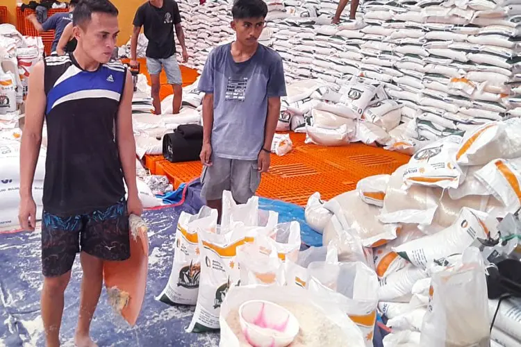 Turunkan Harga Beras, Bulog Dramaga Pasok Beras ke Pedagang Pasar Tradisional