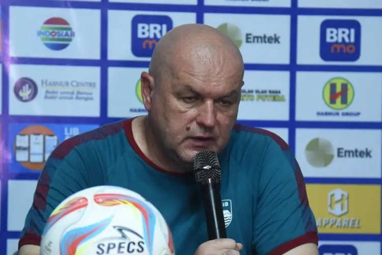 Regulasi U-23 di Liga 1 Akan Dihapuskan, Bojan Hodak : Adil
