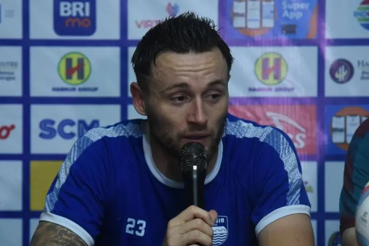 Marc Klok Siap Persembahkan Kemenangan Penutup Musim di Momen Spesial Angkat Trofi di GBLA dan Sejarah Back to Back Juara Persib