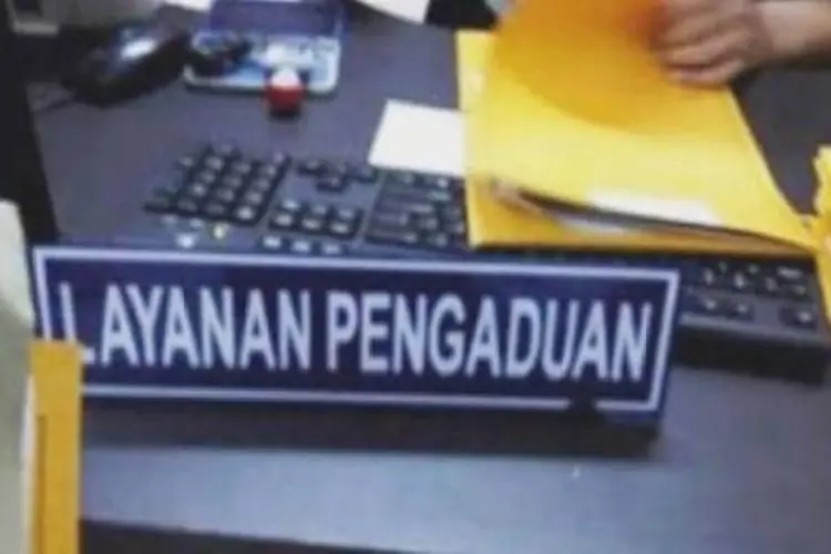 Dituding Nyolong Beras Bansos, Oknum Kuwu di Cirebon dilaporkan ke Polisi