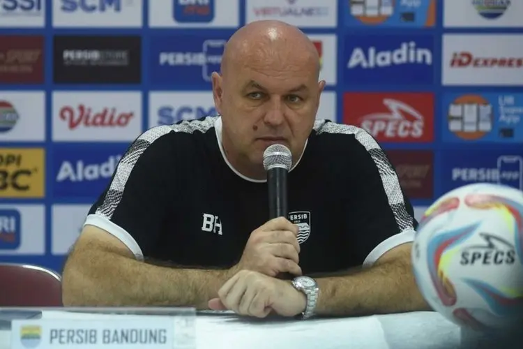 Bojan Hodak Pastikan Persib Takkan Jor-joran di Bursa Transfer, Fix Joey Pelupessy dan Alberto Rodriguez?