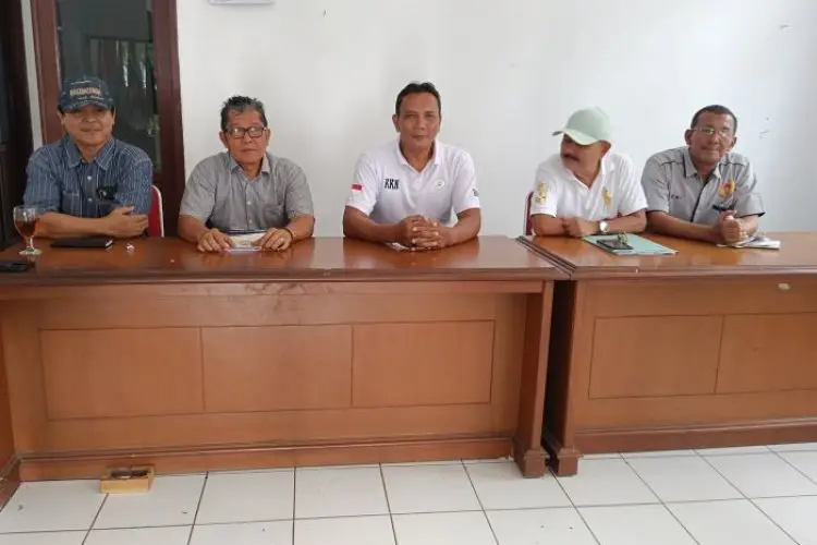 KONI Kabupaten Cirebon Memanas, Sembilan Pengurus KONI di PAW Sepihak