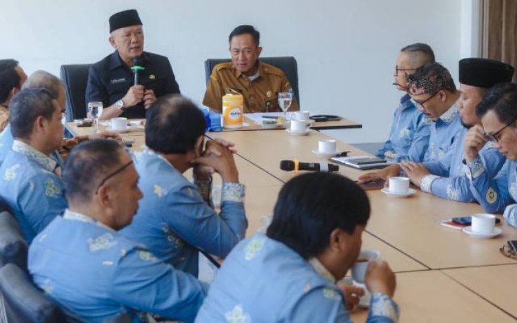 Bambang Tirtoyuliono Sebut LKS Tripartit Wadah Komunikasi Strategis di Kota Bandung