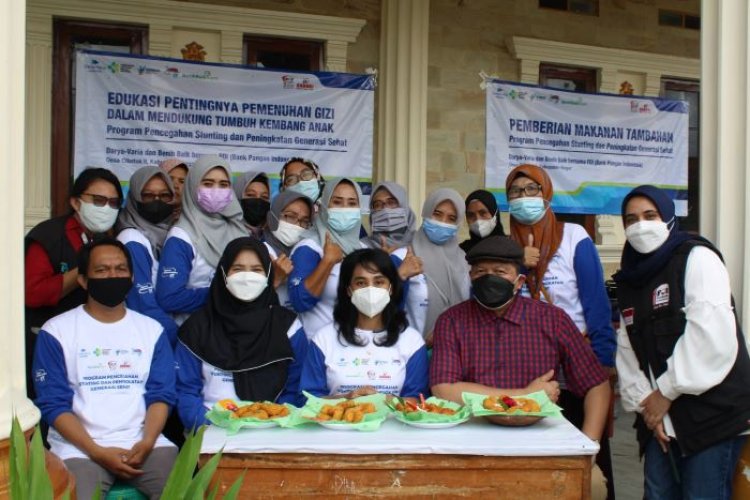 Darya Varia Turut Mengentaskan Stunting di Desa Cibatok II, Kabupaten Bogor 