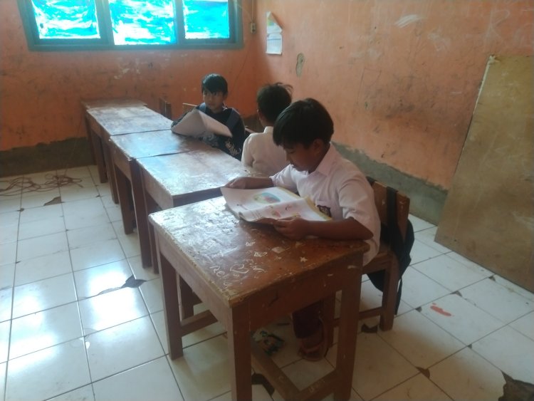 Menelisik Sekelumit Kisah SDN Cibungur Kelas Jauh, Perjuangan Demi Meraih Pendidikan di Bandung Barat 