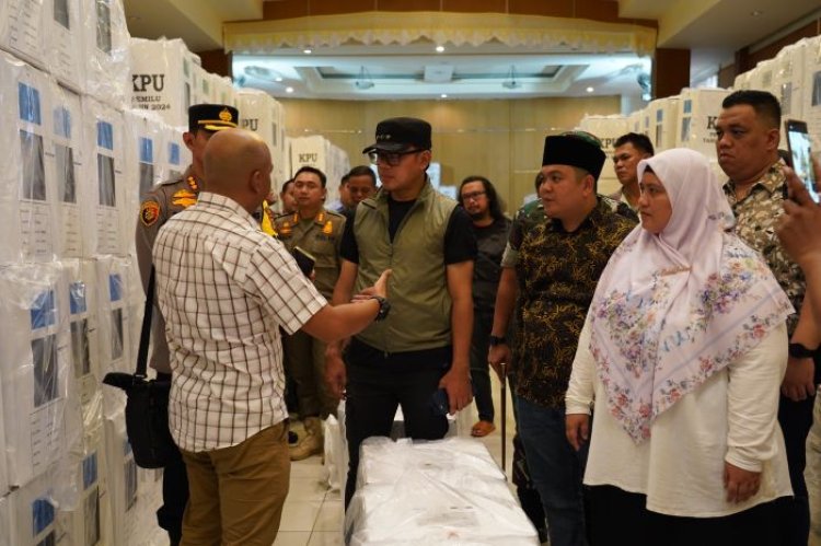 Komisi I DPRD Kota Bogor Soroti Sirekap Banyak Kesalahan, Proses Real Count Kota Bogor Kena Skorsing