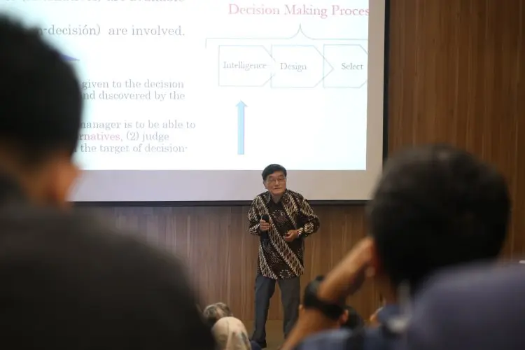 Foto: SBM ITB Gelar Strategic Decision Making Symposium 2024
