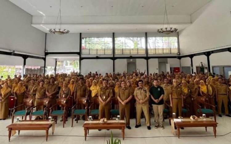 321 Kepala Sekolah di Kota Bandung Ikuti Pembinaan Ciptakan Lingkungan Disiplin