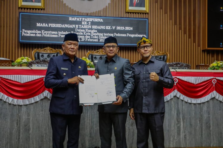 Raperda tentang Toko Swalayan di Kota Bandung  Resmi Disahkan, Jarak Antar Lokasi Diatur