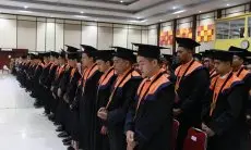 Luluskan 374 Wisudawan, Rektor Itenas Titip Pesan Soal Perkembangan Teknologi