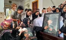 FOTO: Tokoh Jawa Barat Solihin GP Meninggal Dunia