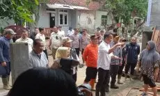 Tinjau Banjir di Cirebon Timur, Bey Machmudin Upayakan Normalisasi Sungai
