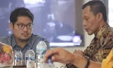 Jaro Ade Serahkan Koalisi Pilbup Bogor ke Ravindra Airlangga dan Samsu Hidayat