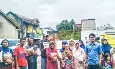 Gelar Bakti Sosial DPC SEMMI Kab Bandung Membagikan-bagikan Ratusan Kilogram Beras untuk Warga Desa Bojongmalaka