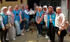 Peduli Terhadap Sesama, Srikandi PLN UP3 Cirebon Memberikan Bantuan Sembako untuk Masyarakat Kutagara Utara