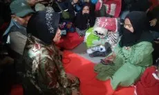 Dialog dengan Pengungsi Korban Longsor di Kampung Gintung Cipongkor, Mensos Risma: Mereka Kebingungan karena Rumahnya Hilang 