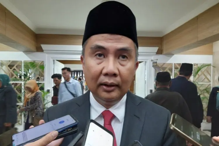 41 Orang di Jabar Meninggal Akibat DBD, Bey Machmudin Ingatkan Masyarakat Jaga Kebersihan