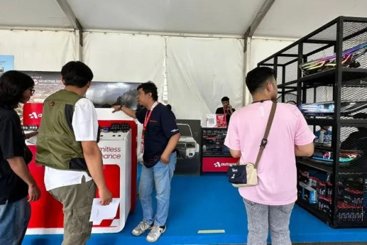 Hadir di BCA Expoversary Bandung 2024, Autovision Tawarkan Produk Unggulan Lampu BiLED Projector