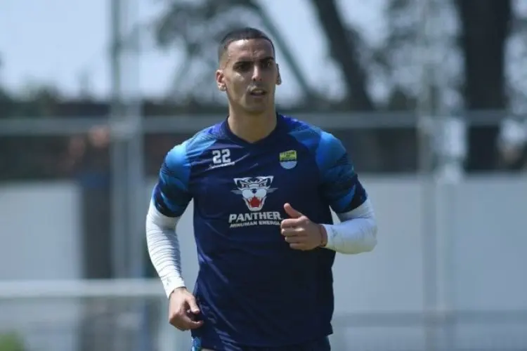 Alberto Rodriguez Antusias Jalani Laga Persib vs Persija