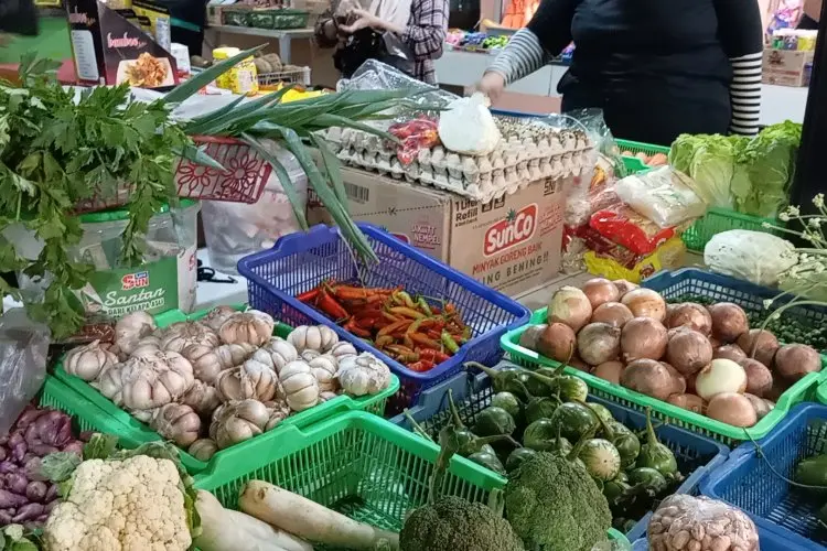 Harga Melonjak, Buruan Sae Kelurahan Pasirwangi Hadirkan Cabai dan Cengek Murah